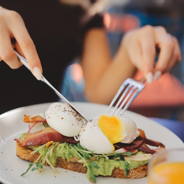 BREAKFAST BIKES & HIKES